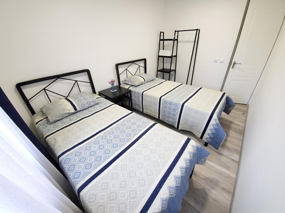 Central Guesthouse Ґюмрі Екстер'єр фото